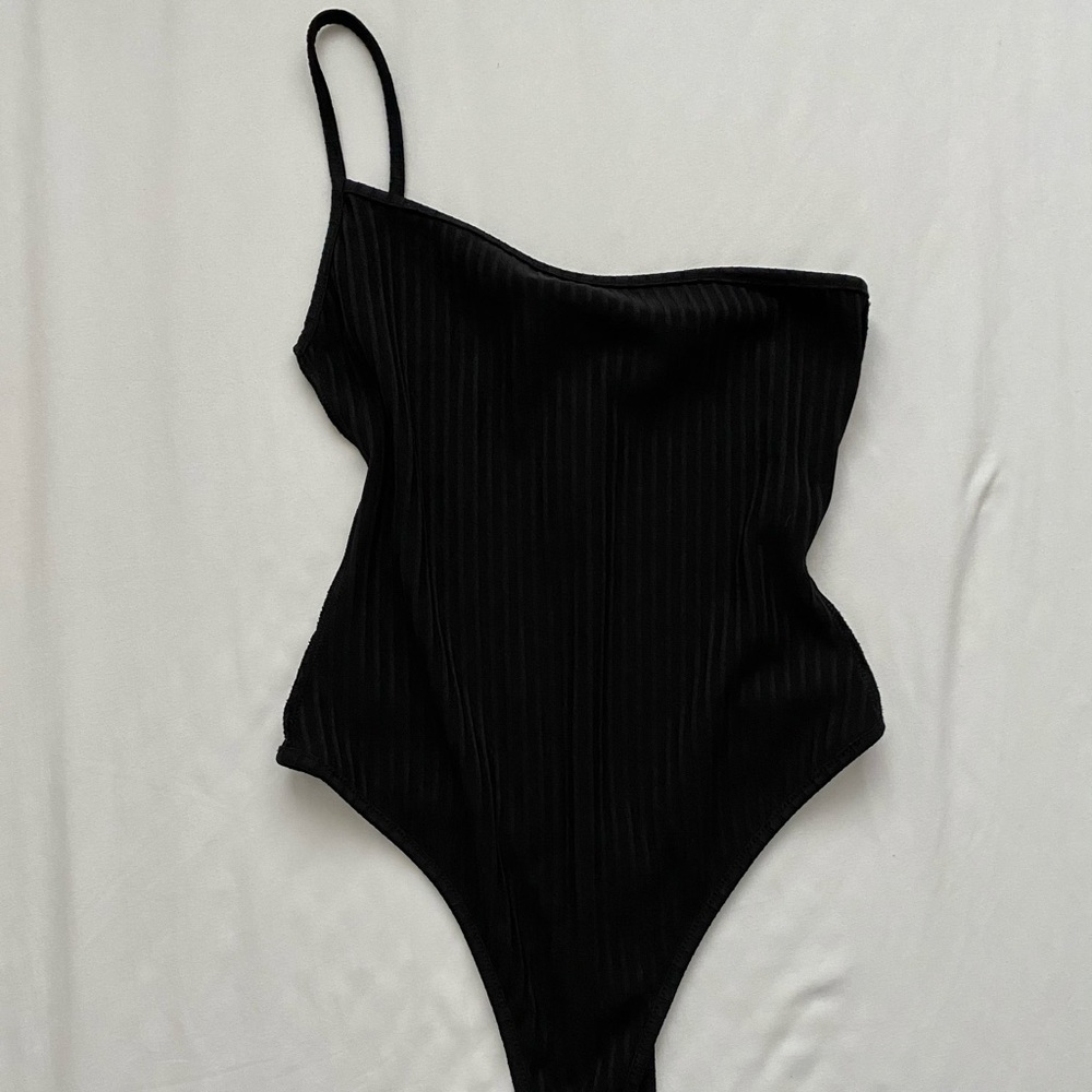 One shoulder bodysuit
